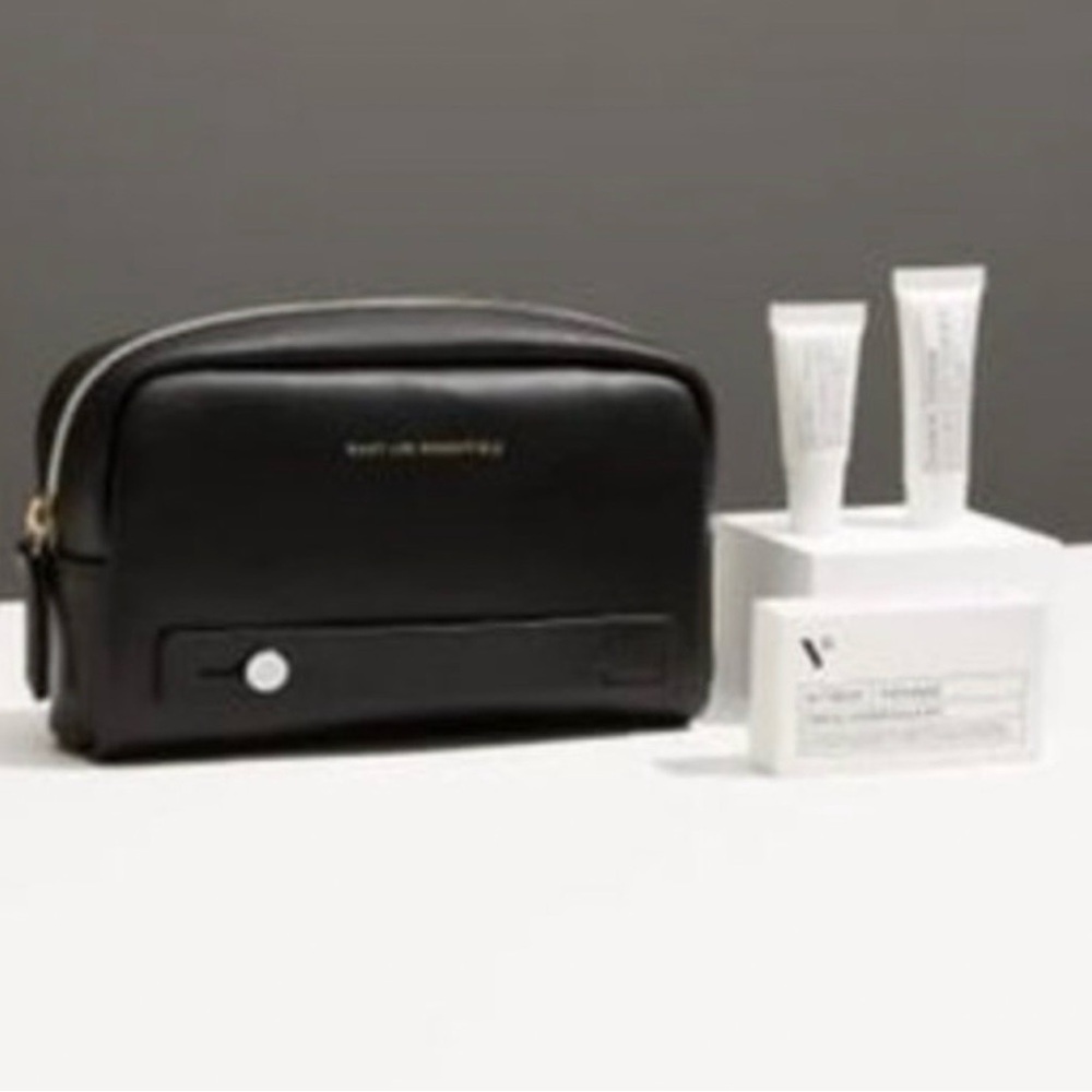 Want Les Essentiels De La Vie
Midway Travel Pouch x Air Canada x 2Pcs